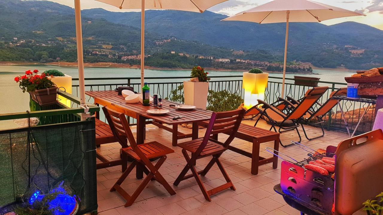 La Terrazza Sul Lago Turano Castel di Tora Εξωτερικό φωτογραφία