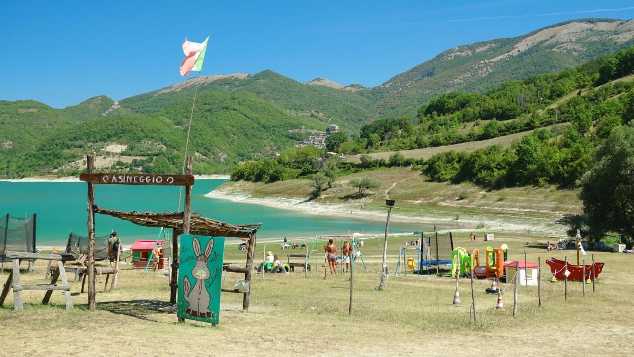 La Terrazza Sul Lago Turano Castel di Tora Εξωτερικό φωτογραφία